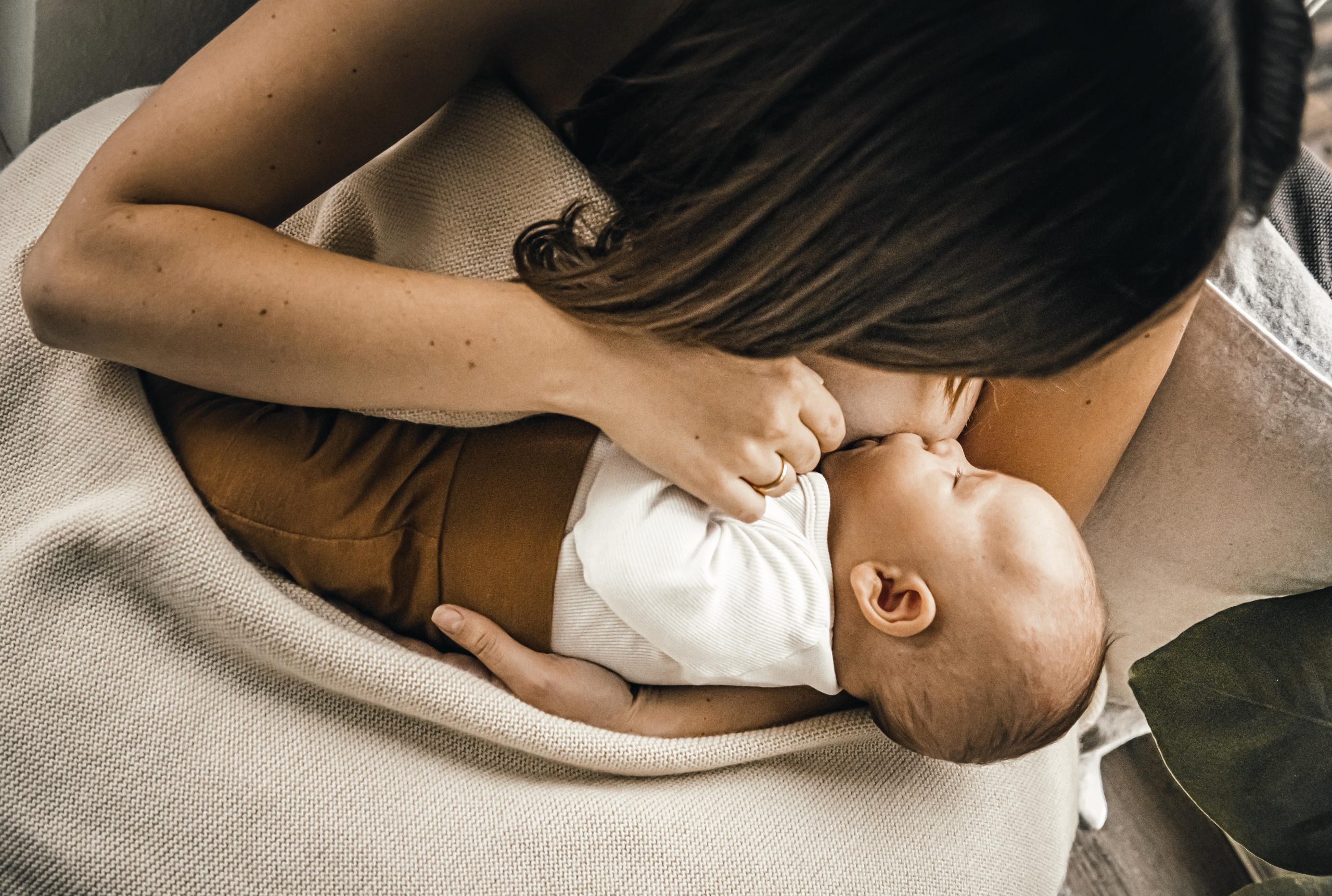 Newborn Baby Fotoshooting Neugeborenen Fotografie Jennifer Grünauer